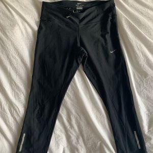 Black Cropped Nike Dri-Fit leggings
